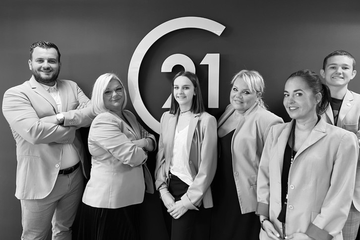 l'équipe de l'agence S.C.A Immobilier