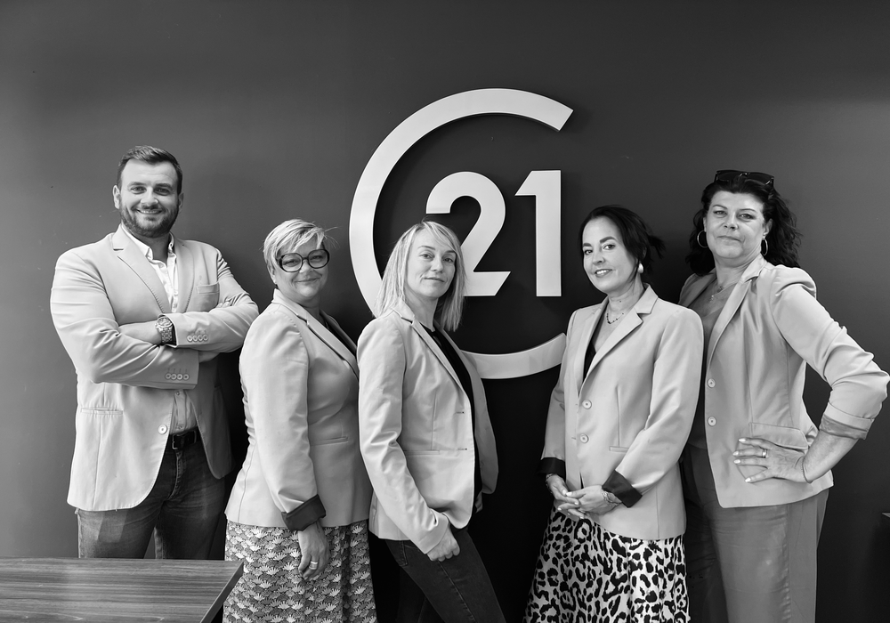 l'équipe de l'agence S.C.A Immobilier