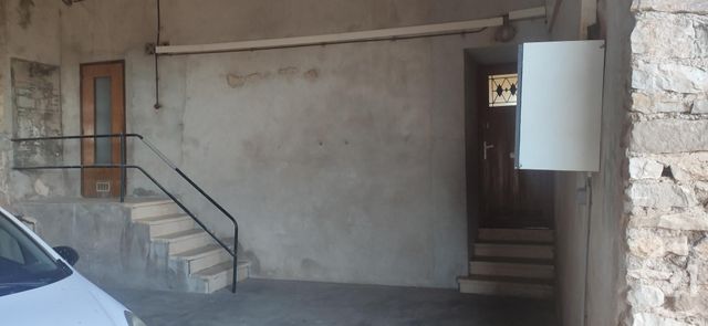 maison à louer - 2 pièces - 50.12 m2 - PUYLOUBIER - 13 - PROVENCE-ALPES-COTE-D-AZUR - Century 21 S.C.A Immobilier