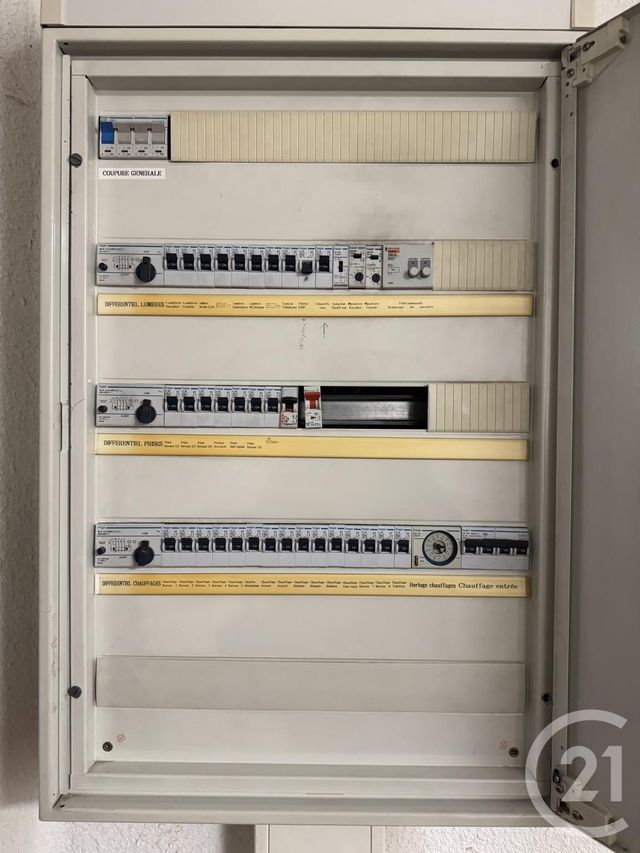 divers à vendre - 289.94 m2 - TRETS - 13 - PROVENCE-ALPES-COTE-D-AZUR - Century 21 S.C.A Immobilier