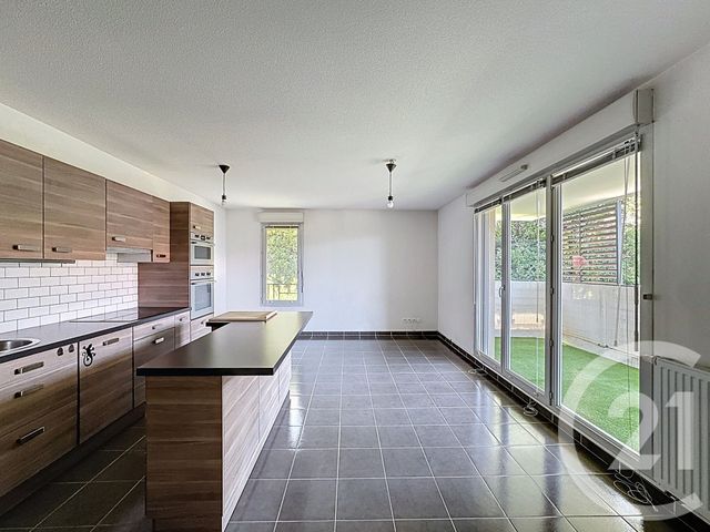 Appartement T3 à vendre - 3 pièces - 54.4 m2 - TRETS - 13 - PROVENCE-ALPES-COTE-D-AZUR - Century 21 S.C.A Immobilier