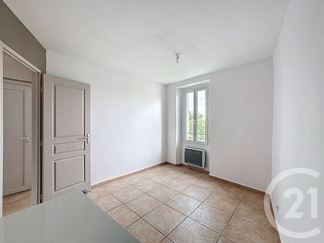 Appartement T3 à vendre - 3 pièces - 55.14 m2 - TRETS - 13 - PROVENCE-ALPES-COTE-D-AZUR - Century 21 S.C.A Immobilier