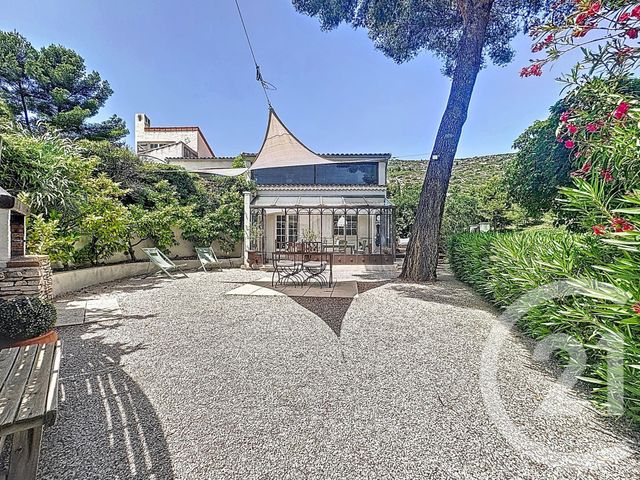 maison à vendre - 6 pièces - 176.78 m2 - PUYLOUBIER - 13 - PROVENCE-ALPES-COTE-D-AZUR - Century 21 S.C.A Immobilier