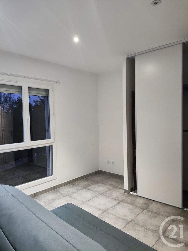 maison à louer - 4 pièces - 125.0 m2 - PUYLOUBIER - 13 - PROVENCE-ALPES-COTE-D-AZUR - Century 21 S.C.A Immobilier