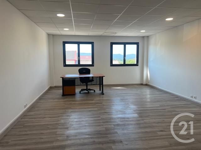 commerce à louer - 41.0 m2 - POURRIERES - 83 - PROVENCE-ALPES-COTE-D-AZUR - Century 21 S.C.A Immobilier