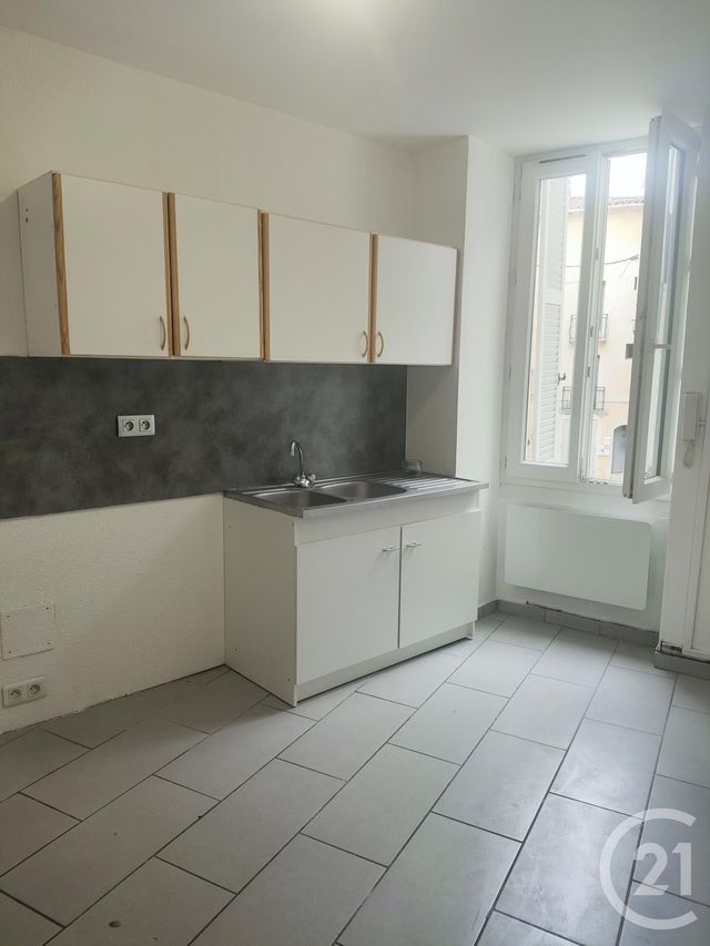Appartement à louer - 2 pièces - 58.41 m2 - TRETS - 13 - PROVENCE-ALPES-COTE-D-AZUR - Century 21 S.C.A Immobilier