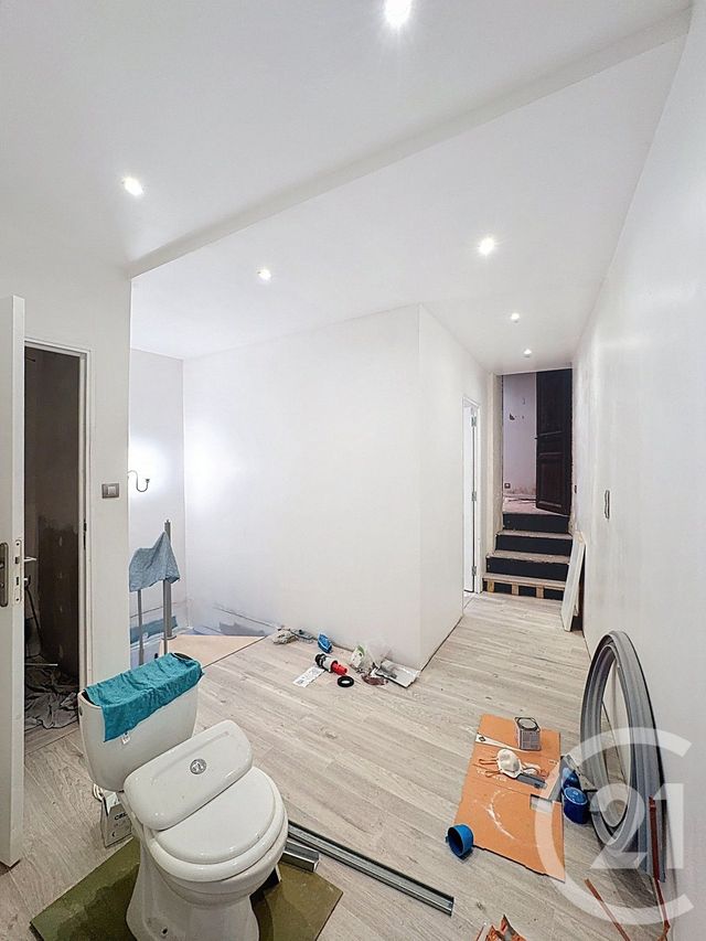 Appartement T3 à vendre - 3 pièces - 74.0 m2 - TRETS - 13 - PROVENCE-ALPES-COTE-D-AZUR - Century 21 S.C.A Immobilier