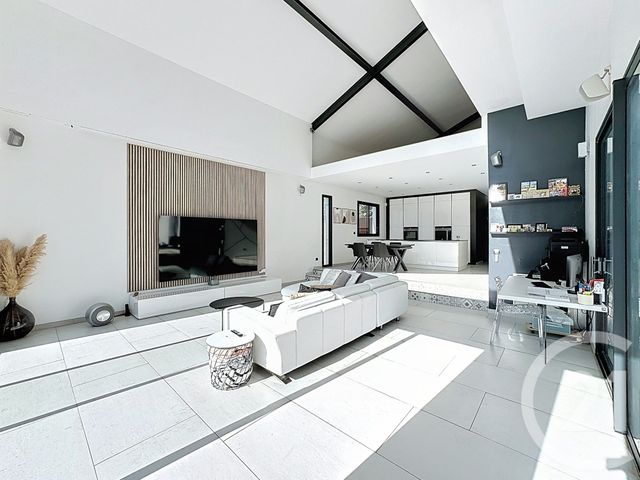 maison à vendre - 5 pièces - 174.0 m2 - VAUVENARGUES - 13 - PROVENCE-ALPES-COTE-D-AZUR - Century 21 S.C.A Immobilier