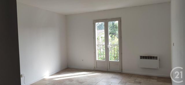 Appartement à louer - 3 pièces - 56.0 m2 - TRETS - 13 - PROVENCE-ALPES-COTE-D-AZUR - Century 21 S.C.A Immobilier