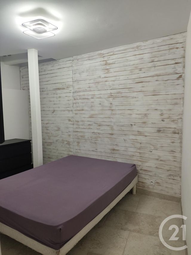 Appartement à louer - 2 pièces - 28.25 m2 - TRETS - 13 - PROVENCE-ALPES-COTE-D-AZUR - Century 21 S.C.A Immobilier