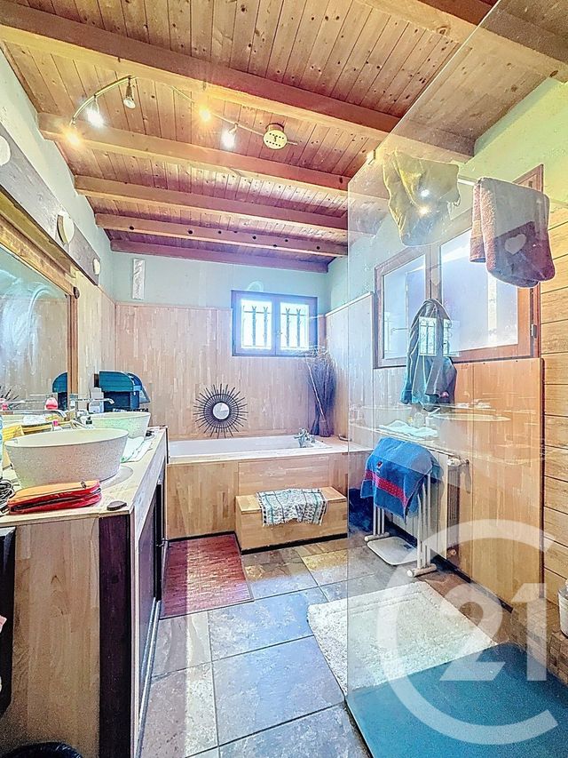 maison à vendre - 5 pièces - 186.0 m2 - TRETS - 13 - PROVENCE-ALPES-COTE-D-AZUR - Century 21 S.C.A Immobilier