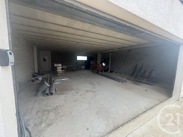 Appartement Local à louer - 1 pièce - 103.0 m2 - POURRIERES - 83 - PROVENCE-ALPES-COTE-D-AZUR - Century 21 S.C.A Immobilier