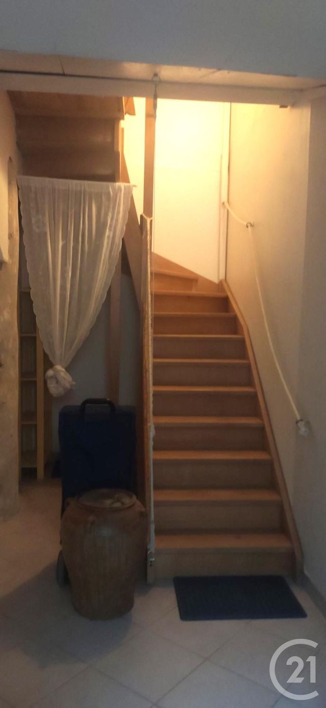 Appartement à louer - 3 pièces - 49.75 m2 - TRETS - 13 - PROVENCE-ALPES-COTE-D-AZUR - Century 21 S.C.A Immobilier