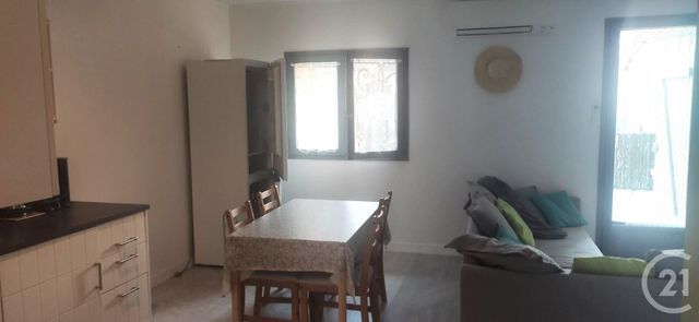 Appartement à louer - 3 pièces - 49.75 m2 - TRETS - 13 - PROVENCE-ALPES-COTE-D-AZUR - Century 21 S.C.A Immobilier