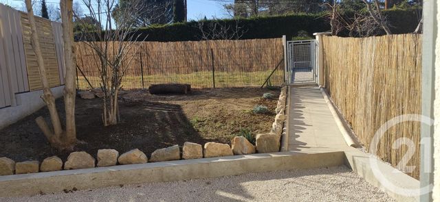 maison à louer - 3 pièces - 58.0 m2 - TRETS - 13 - PROVENCE-ALPES-COTE-D-AZUR - Century 21 S.C.A Immobilier