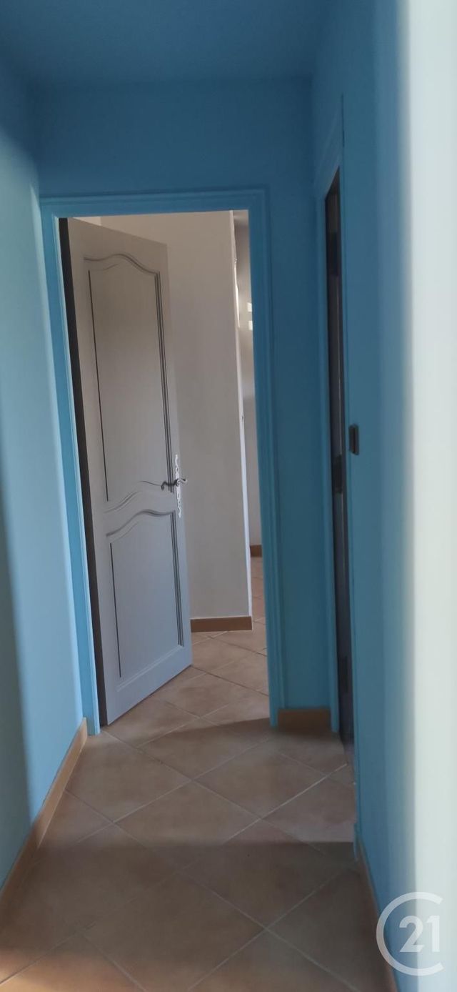 maison à louer - 3 pièces - 58.0 m2 - TRETS - 13 - PROVENCE-ALPES-COTE-D-AZUR - Century 21 S.C.A Immobilier