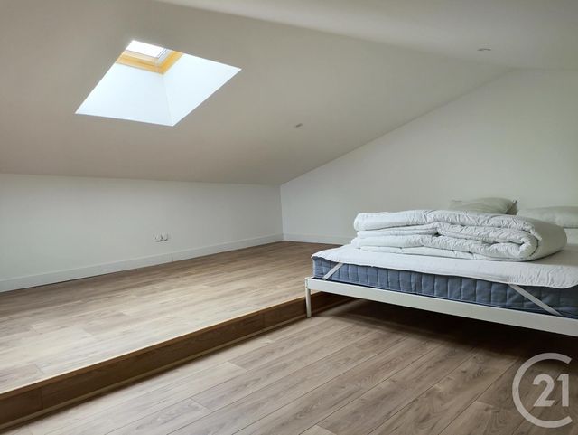 Appartement T1 à louer - 1 pièce - 48.2 m2 - TRETS - 13 - PROVENCE-ALPES-COTE-D-AZUR - Century 21 S.C.A Immobilier