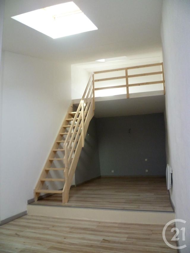 maison à louer - 2 pièces - 63.0 m2 - ST MAXIMIN LA STE BAUME - 83 - PROVENCE-ALPES-COTE-D-AZUR - Century 21 S.C.A Immobilier