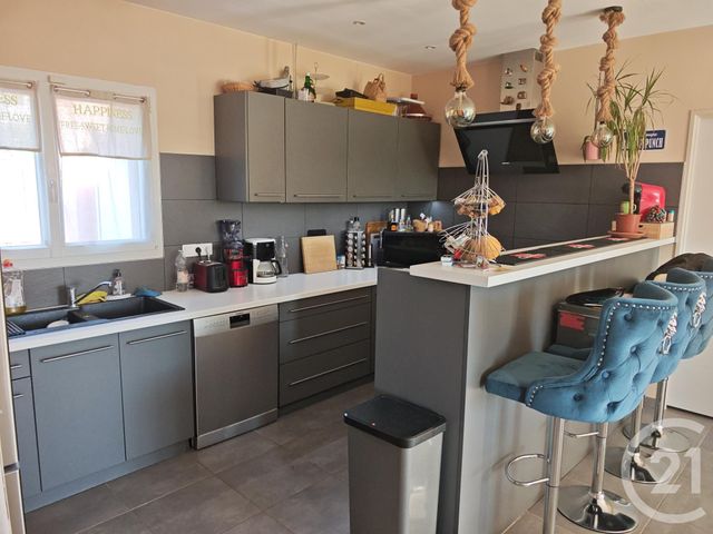 maison à louer - 4 pièces - 101.73 m2 - POURRIERES - 83 - PROVENCE-ALPES-COTE-D-AZUR - Century 21 S.C.A Immobilier