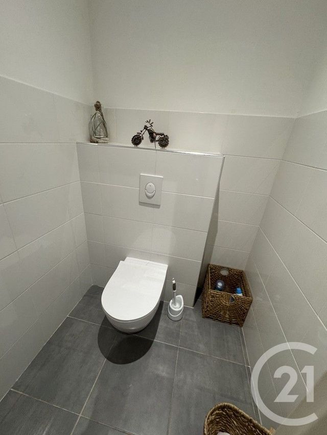 maison à louer - 4 pièces - 101.73 m2 - POURRIERES - 83 - PROVENCE-ALPES-COTE-D-AZUR - Century 21 S.C.A Immobilier