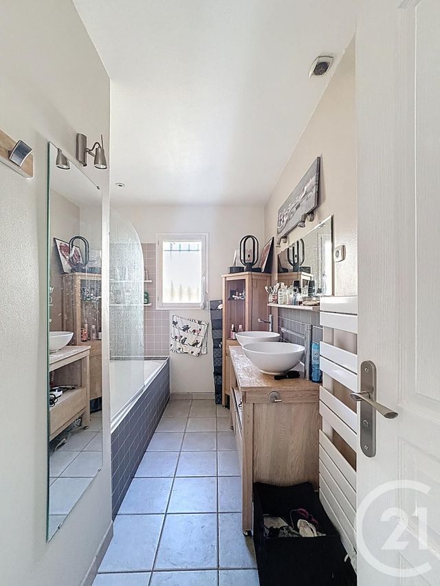 maison à vendre - 4 pièces - 120.0 m2 - POURRIERES - 83 - PROVENCE-ALPES-COTE-D-AZUR - Century 21 S.C.A Immobilier