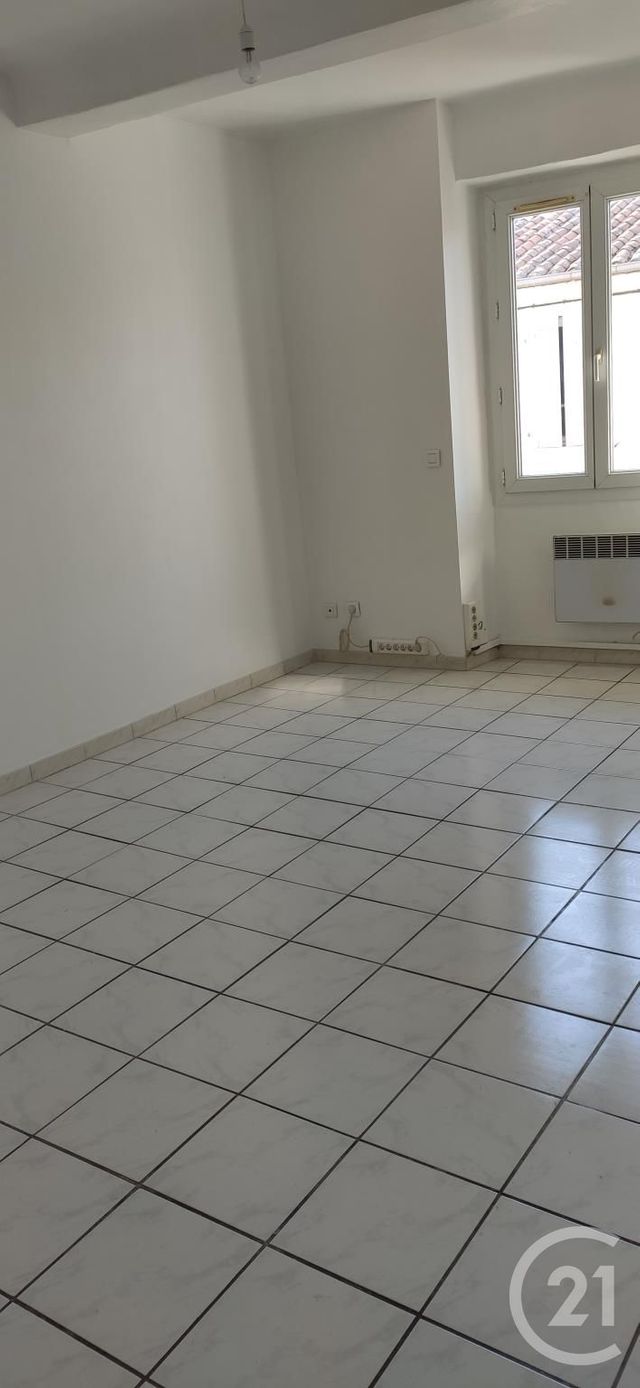 Appartement F3 à louer - 3 pièces - 65.17 m2 - TRETS - 13 - PROVENCE-ALPES-COTE-D-AZUR - Century 21 S.C.A Immobilier