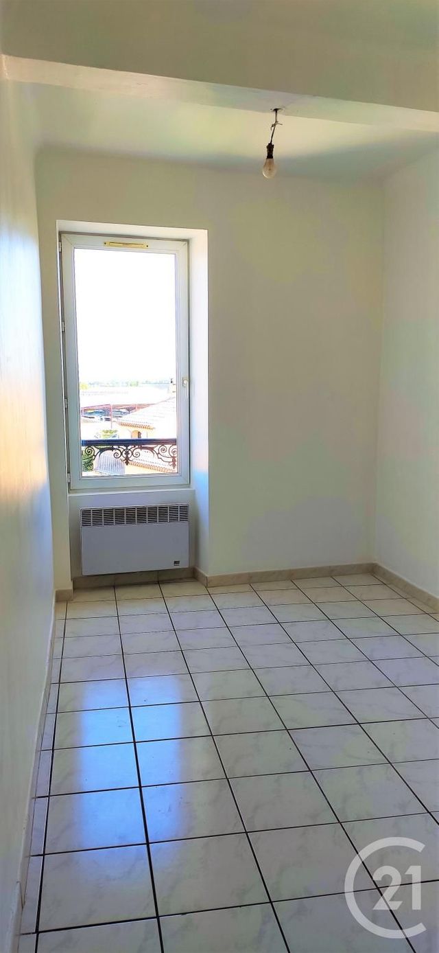 Appartement F3 à louer - 3 pièces - 65.17 m2 - TRETS - 13 - PROVENCE-ALPES-COTE-D-AZUR - Century 21 S.C.A Immobilier