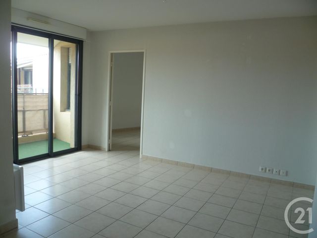 Appartement F3 à louer - 3 pièces - 54.71 m2 - TRETS - 13 - PROVENCE-ALPES-COTE-D-AZUR - Century 21 S.C.A Immobilier