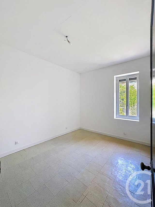 Appartement F4 à vendre - 4 pièces - 79.57 m2 - FUVEAU - 13 - PROVENCE-ALPES-COTE-D-AZUR - Century 21 S.C.A Immobilier