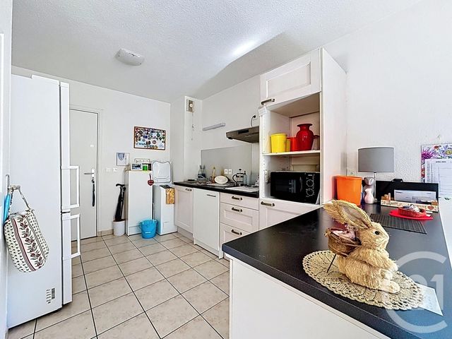 Appartement T2 à vendre - 2 pièces - 39.5 m2 - TRETS - 13 - PROVENCE-ALPES-COTE-D-AZUR - Century 21 S.C.A Immobilier