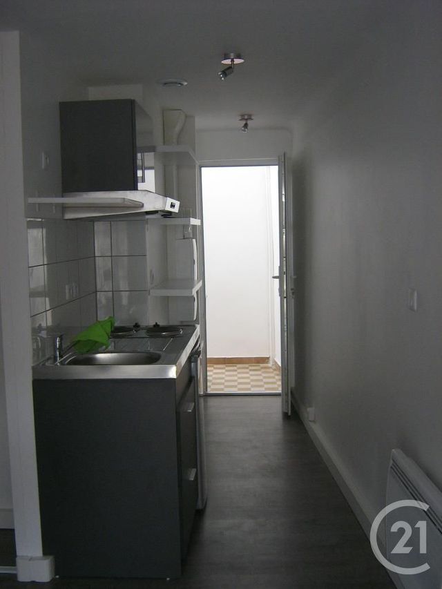Appartement Studio à louer - 1 pièce - 19.14 m2 - TRETS - 13 - PROVENCE-ALPES-COTE-D-AZUR - Century 21 S.C.A Immobilier