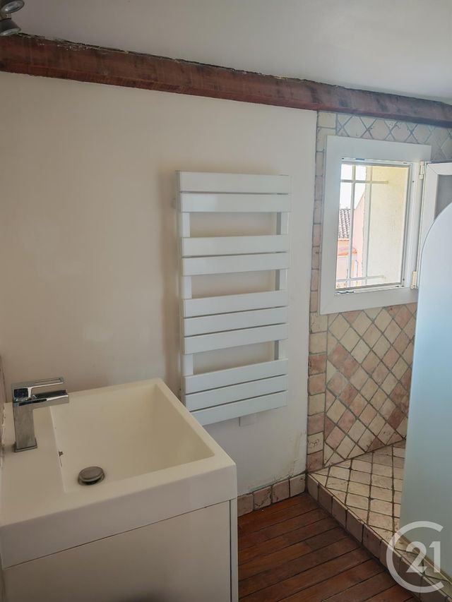 maison à louer - 3 pièces - 58.23 m2 - PUYLOUBIER - 13 - PROVENCE-ALPES-COTE-D-AZUR - Century 21 S.C.A Immobilier