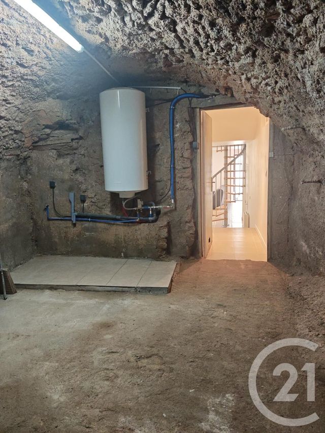 Appartement T3 à louer - 3 pièces - 74.0 m2 - TRETS - 13 - PROVENCE-ALPES-COTE-D-AZUR - Century 21 S.C.A Immobilier