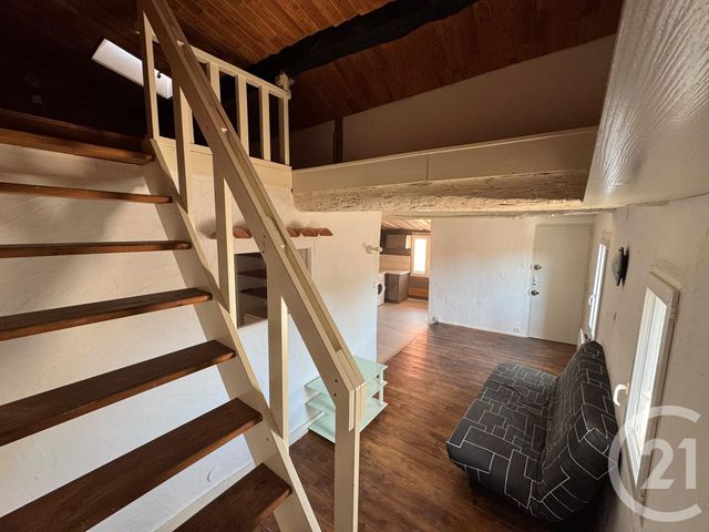 Appartement à louer - 2 pièces - 34.45 m2 - BARJOLS - 83 - PROVENCE-ALPES-COTE-D-AZUR - Century 21 S.C.A Immobilier