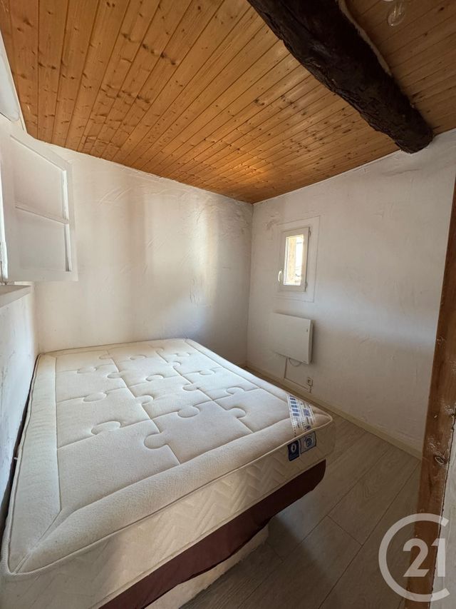 Appartement à louer - 2 pièces - 34.45 m2 - BARJOLS - 83 - PROVENCE-ALPES-COTE-D-AZUR - Century 21 S.C.A Immobilier