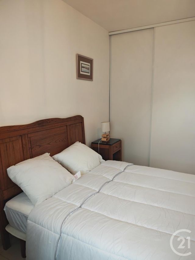 Appartement à louer - 2 pièces - 49.41 m2 - ROUSSET - 13 - PROVENCE-ALPES-COTE-D-AZUR - Century 21 S.C.A Immobilier