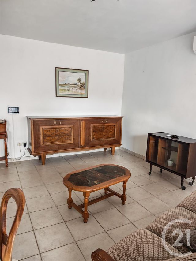 Appartement à louer - 2 pièces - 49.41 m2 - ROUSSET - 13 - PROVENCE-ALPES-COTE-D-AZUR - Century 21 S.C.A Immobilier