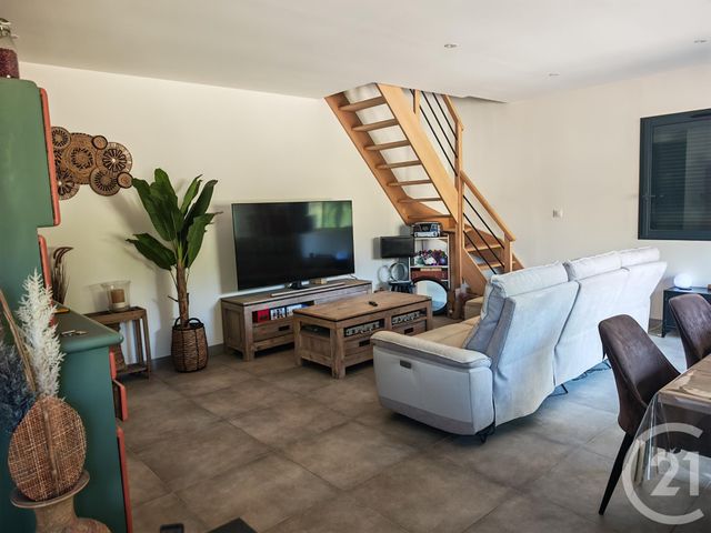 maison à louer - 3 pièces - 77.5 m2 - POURRIERES - 83 - PROVENCE-ALPES-COTE-D-AZUR - Century 21 S.C.A Immobilier