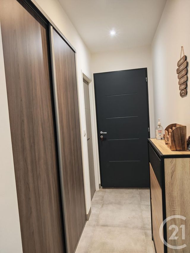 maison à louer - 3 pièces - 77.5 m2 - POURRIERES - 83 - PROVENCE-ALPES-COTE-D-AZUR - Century 21 S.C.A Immobilier