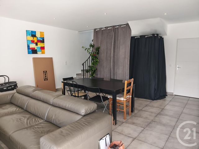 maison à louer - 4 pièces - 125.0 m2 - PUYLOUBIER - 13 - PROVENCE-ALPES-COTE-D-AZUR - Century 21 S.C.A Immobilier