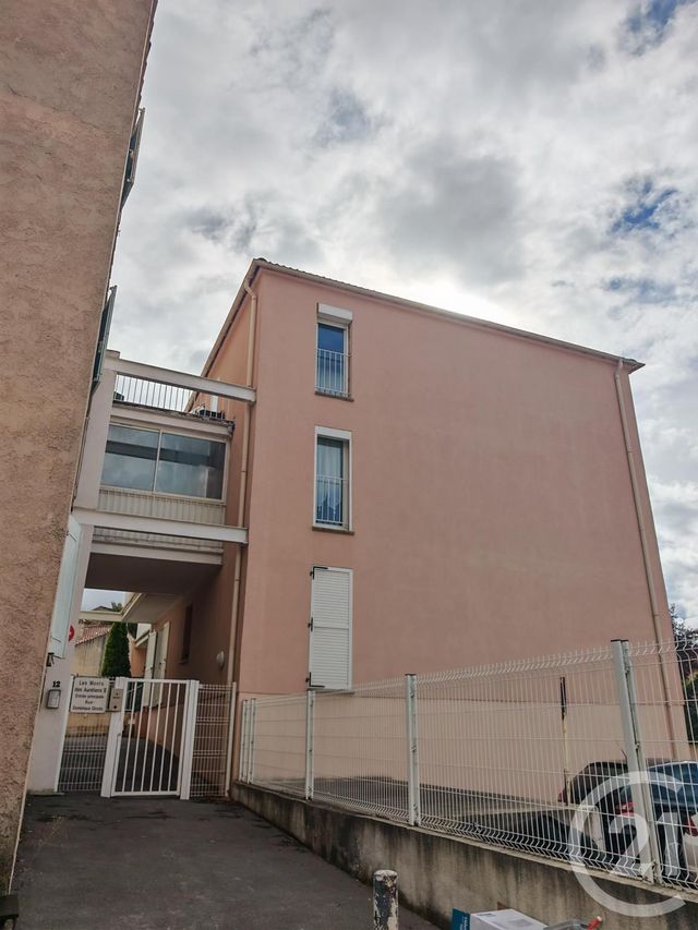 Appartement à louer - 2 pièces - 46.81 m2 - TRETS - 13 - PROVENCE-ALPES-COTE-D-AZUR - Century 21 S.C.A Immobilier