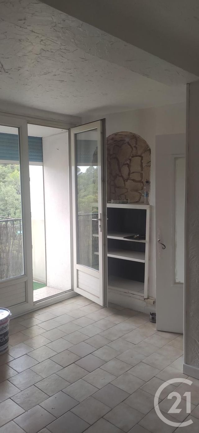 maison à louer - 3 pièces - 59.5 m2 - OLLIERES - 83 - PROVENCE-ALPES-COTE-D-AZUR - Century 21 S.C.A Immobilier